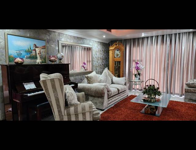 4 BEDROOM APARTMENT FOR SALE IN MORNINGSIDE